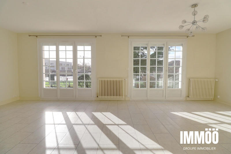 Maison traditionnelle - 125 m² - 6 pièces