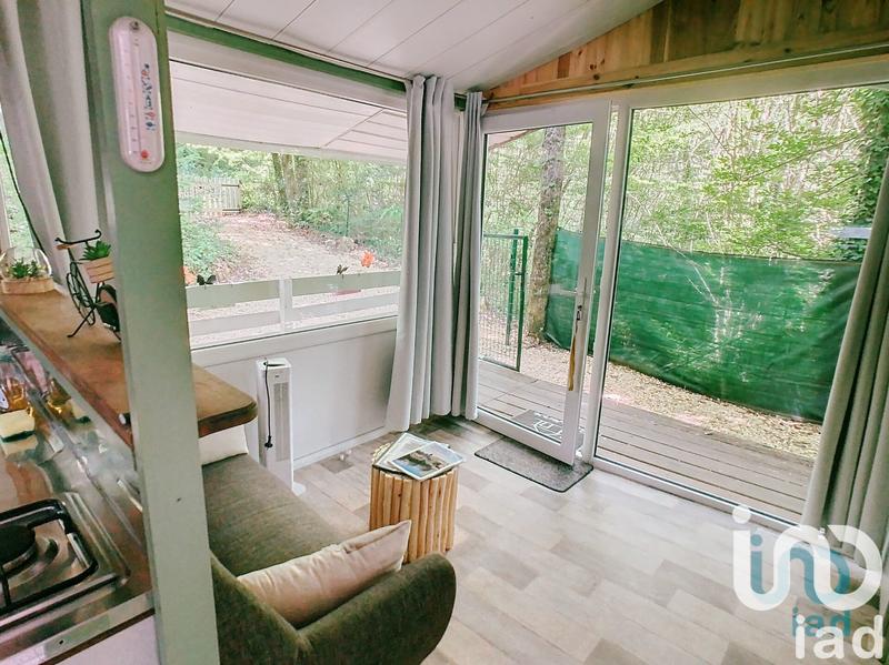 Maison - 325 m² - 14 pièces