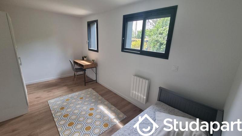 Chambre - 12 m² - 1 pièce