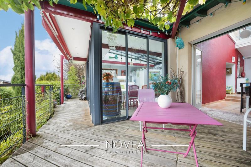 Maison ancienne - 205 m² - 8 pièces