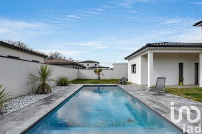 Maison - 153 m² - 6 pièces