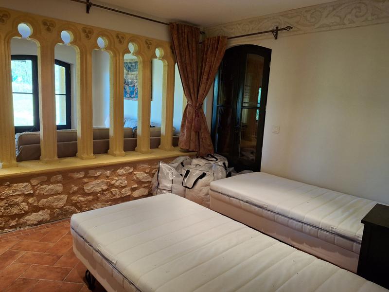 Maison traditionnelle - 221 m² - 8 pièces