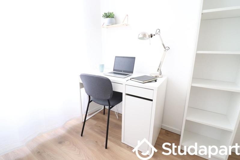 Chambre - 10 m² - 1 pièce