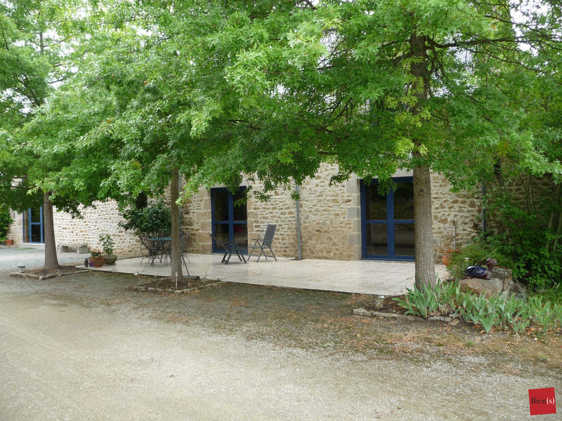 Maison ancienne - 476 m² - 13 pièces