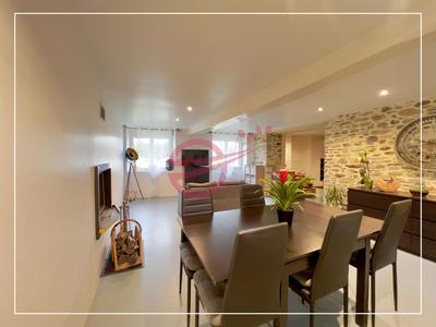 Maison - 158 m² - 7 pièces