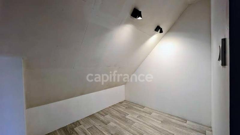 Maison - 111 m² - 6 pièces