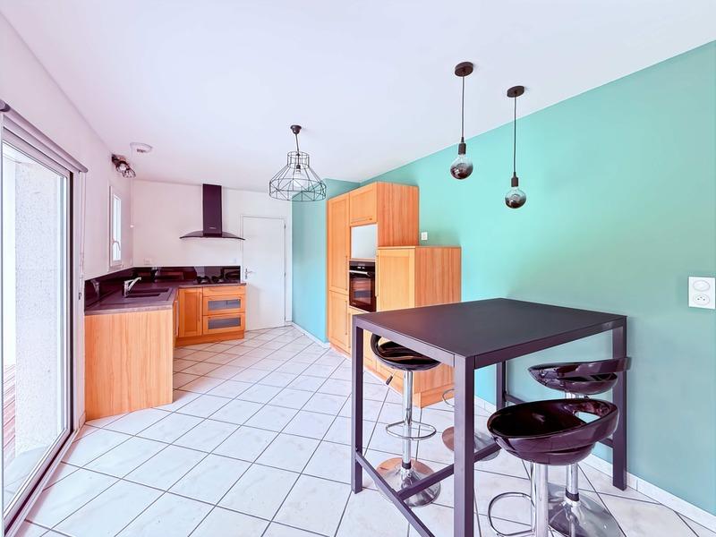 Maison - 111 m² - 5 pièces