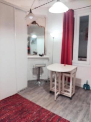 Studio - 15 m² - 1 pièce