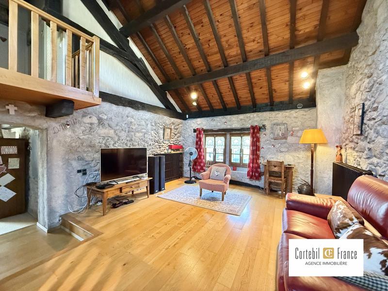 Maison - 123 m² - 4 pièces