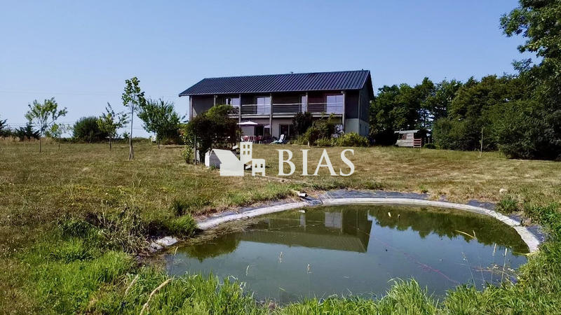 Maison contemporaine - 240 m² - 6 pièces