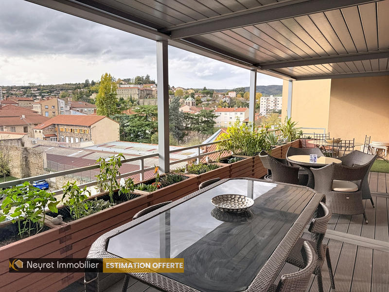 Appartement - 135 m² - 6 pièces