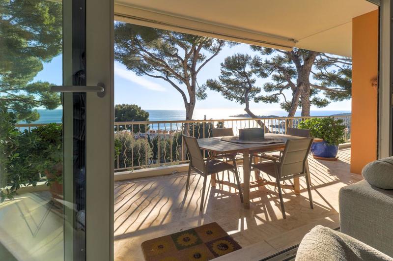 Appartement - 90 m² - 3 pièces