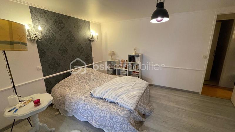 Propriété - 169 m² - 6 pièces