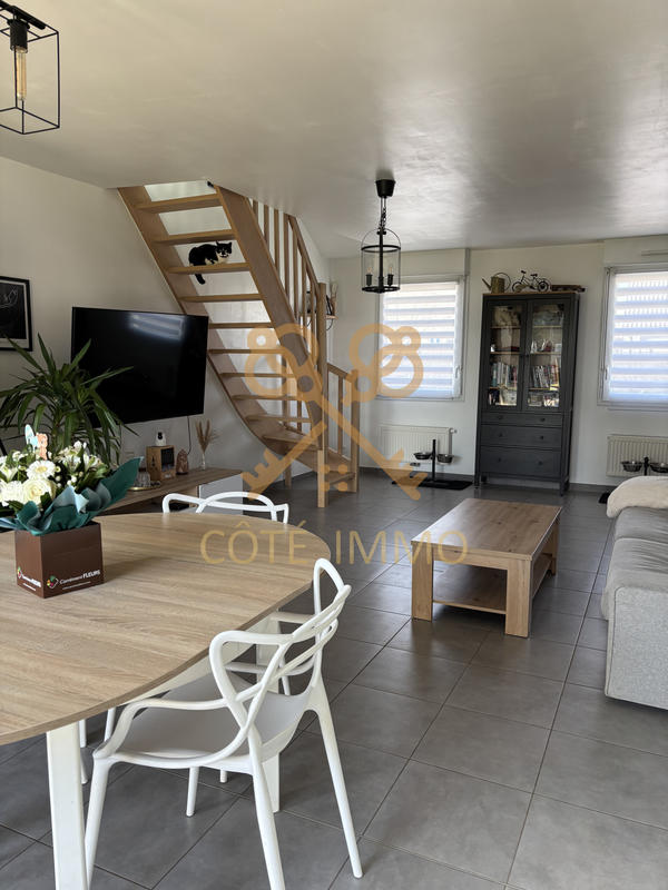 Maison - 85 m² - 4 pièces