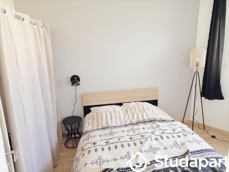 Chambre - 10 m² - 1 pièce