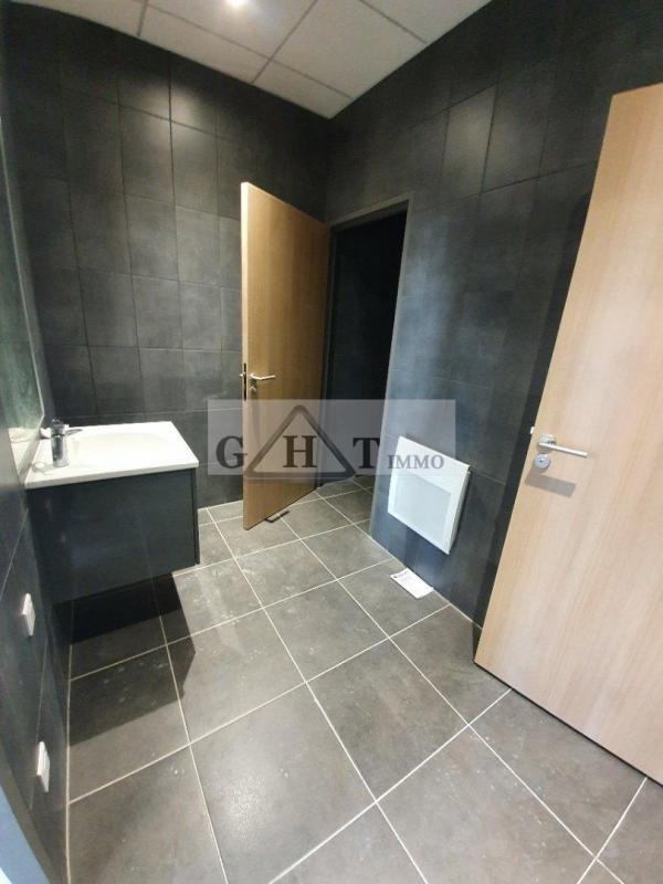 Entrepôt - 1 281 m²