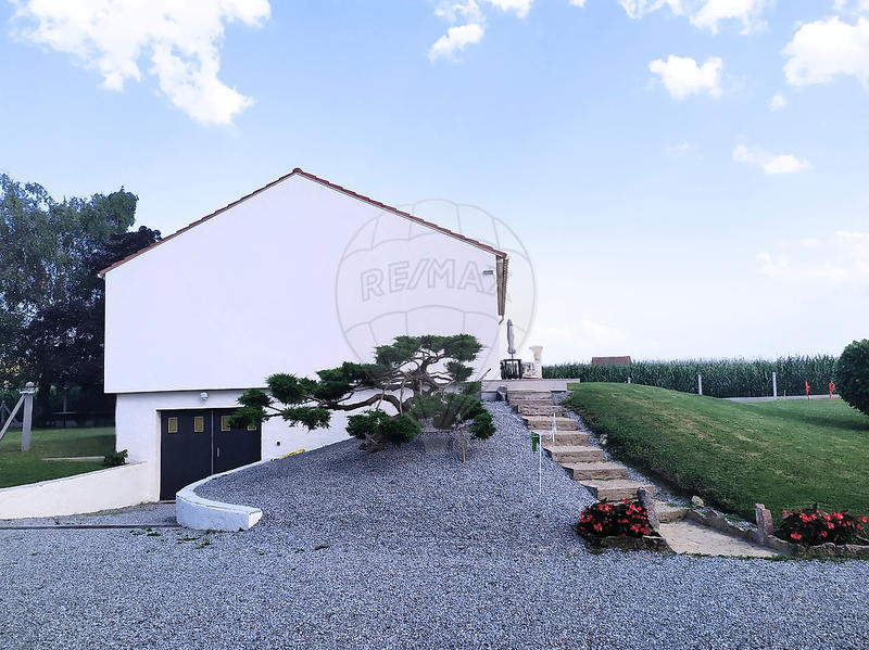 Maison - 80 m² - 4 pièces