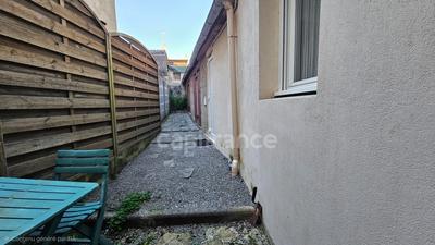 Immeuble - 240 m² - 12 pièces