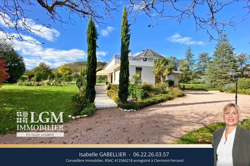 Villa - 288 m² - 6 pièces