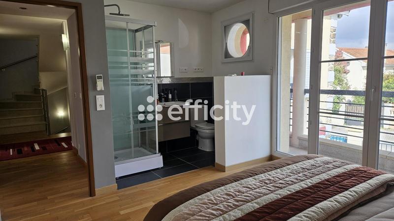 Maison - 165 m² - 7 pièces