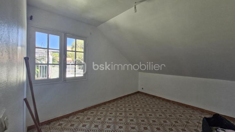 Maison - 188 m² - 8 pièces