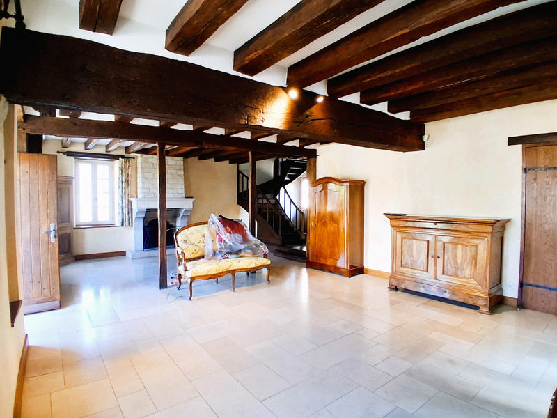 Maison - 215 m² - 8 pièces