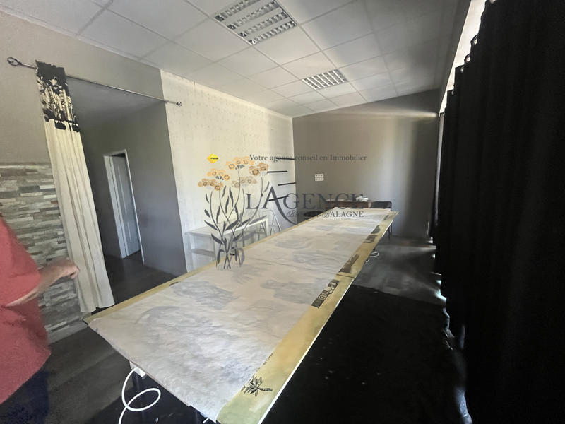 Local commercial - 66 m²