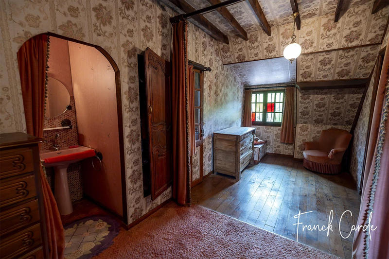 Maison - 170 m² - 7 pièces