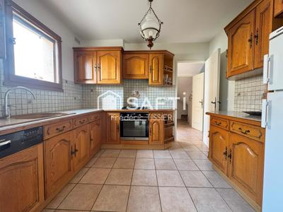 Maison - 91 m² - 5 pièces