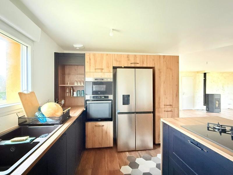 Maison - 96 m² - 4 pièces