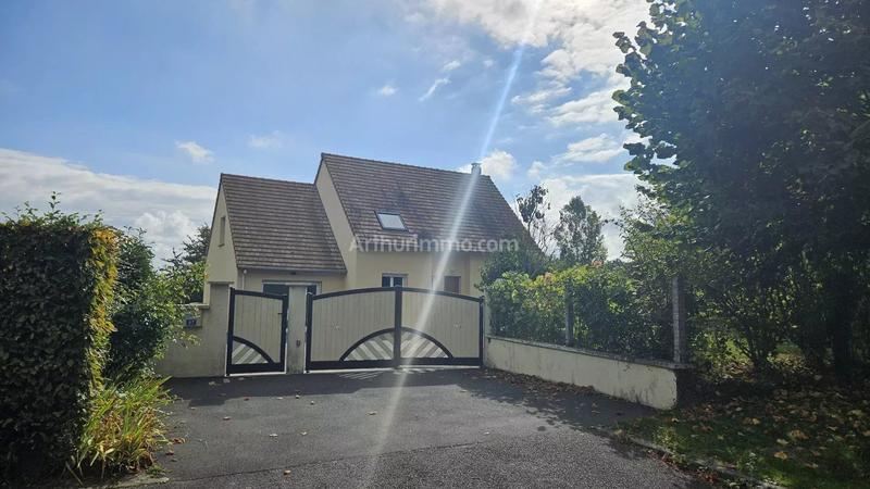 Maison - 147 m² - 8 pièces