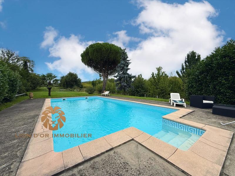 Maison - 163 m² - 6 pièces