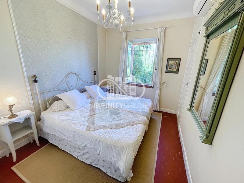 Appartement - 277 m² - 16 pièces