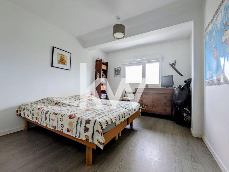 Appartement - 100 m² - 4 pièces