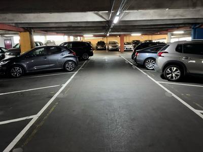 Parking / Garage - 9 m²