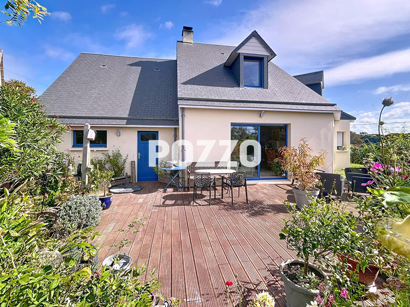 Maison - 192 m² - 9 pièces