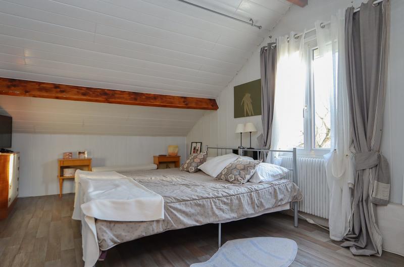 Maison traditionnelle - 81 m² - 4 pièces