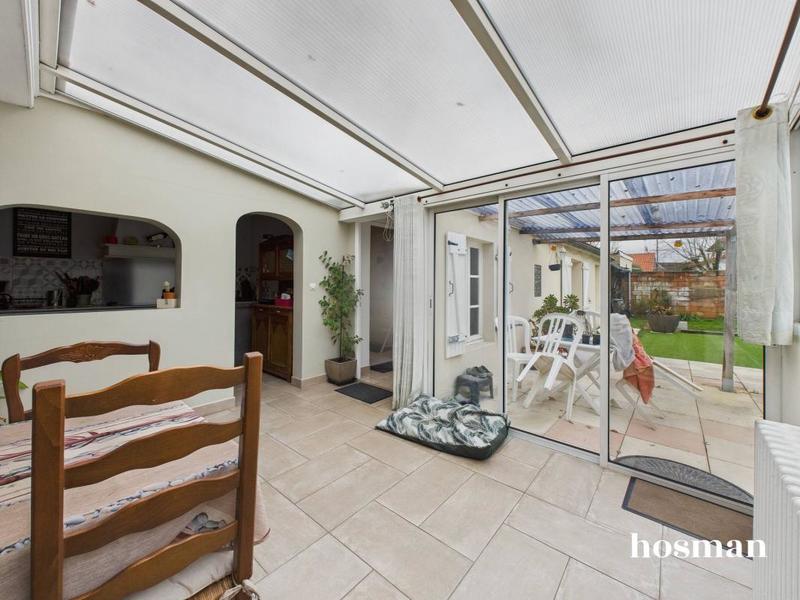 Maison - 107 m² - 6 pièces
