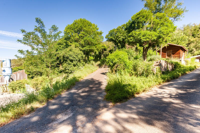 Immeuble - 3 863 m²