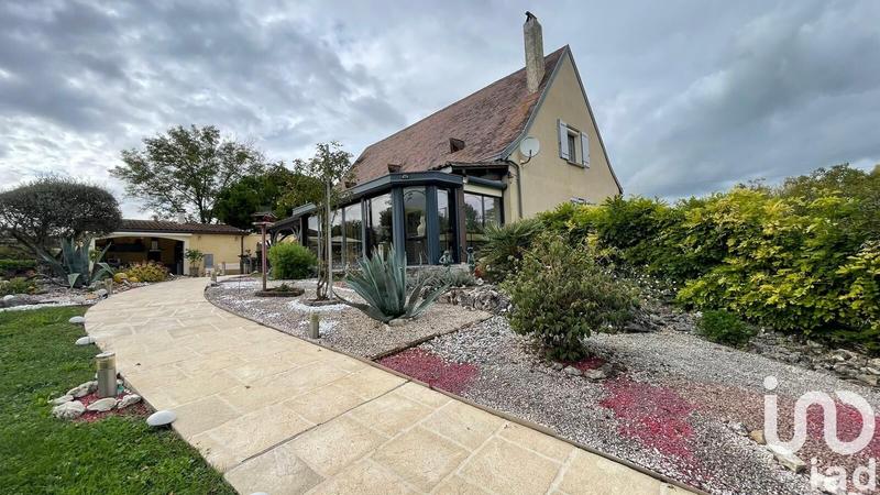 Maison - 163 m² - 9 pièces