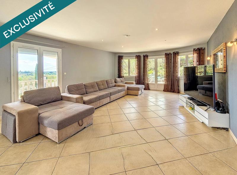 Maison - 200 m² - 7 pièces