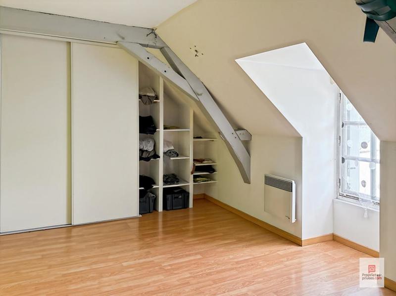 Maison - 111 m² - 7 pièces