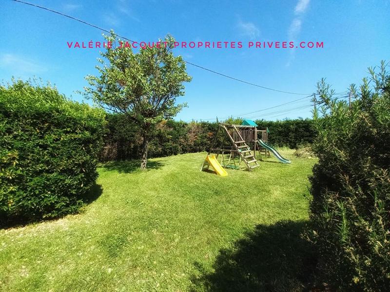 Maison - 200 m² - 8 pièces