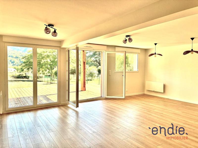 Appartement - 80 m² - 3 pièces