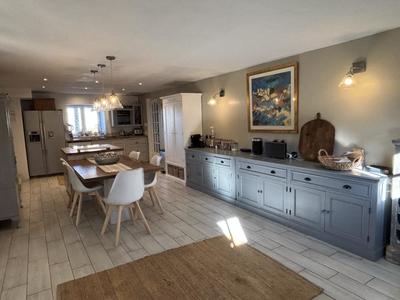 Propriété - 429 m² - 17 pièces