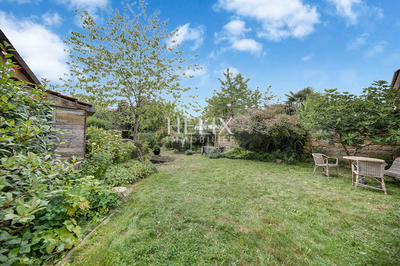 Maison - 98 m² - 5 pièces