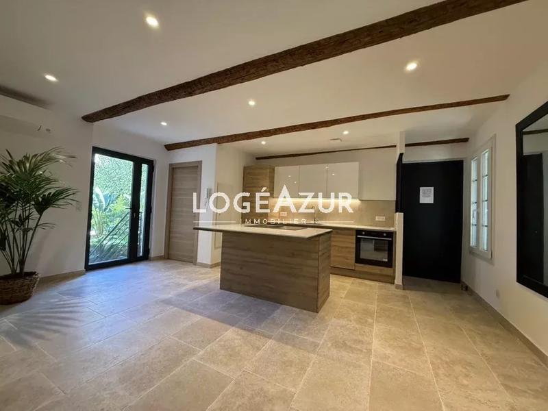 Appartement - 106 m² - 5 pièces