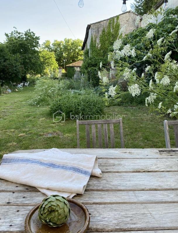 Maison en pierre - 160 m² - 6 pièces