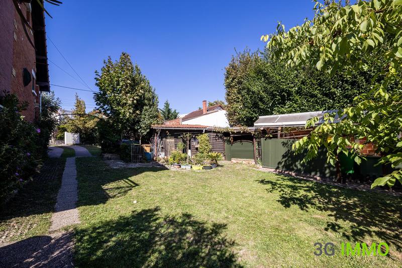 Maison traditionnelle - 140 m² - 7 pièces