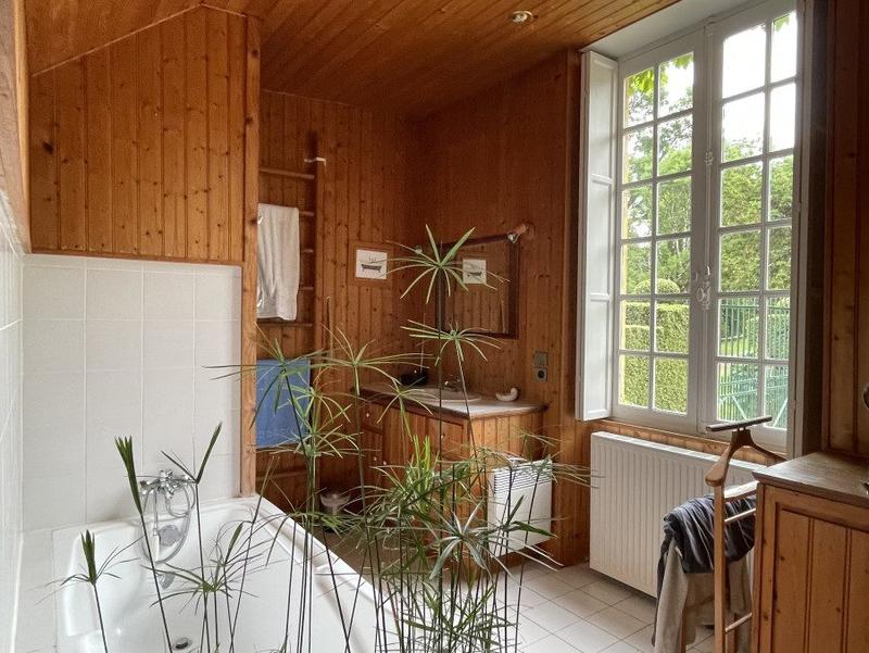 Maison - 234 m² - 6 pièces